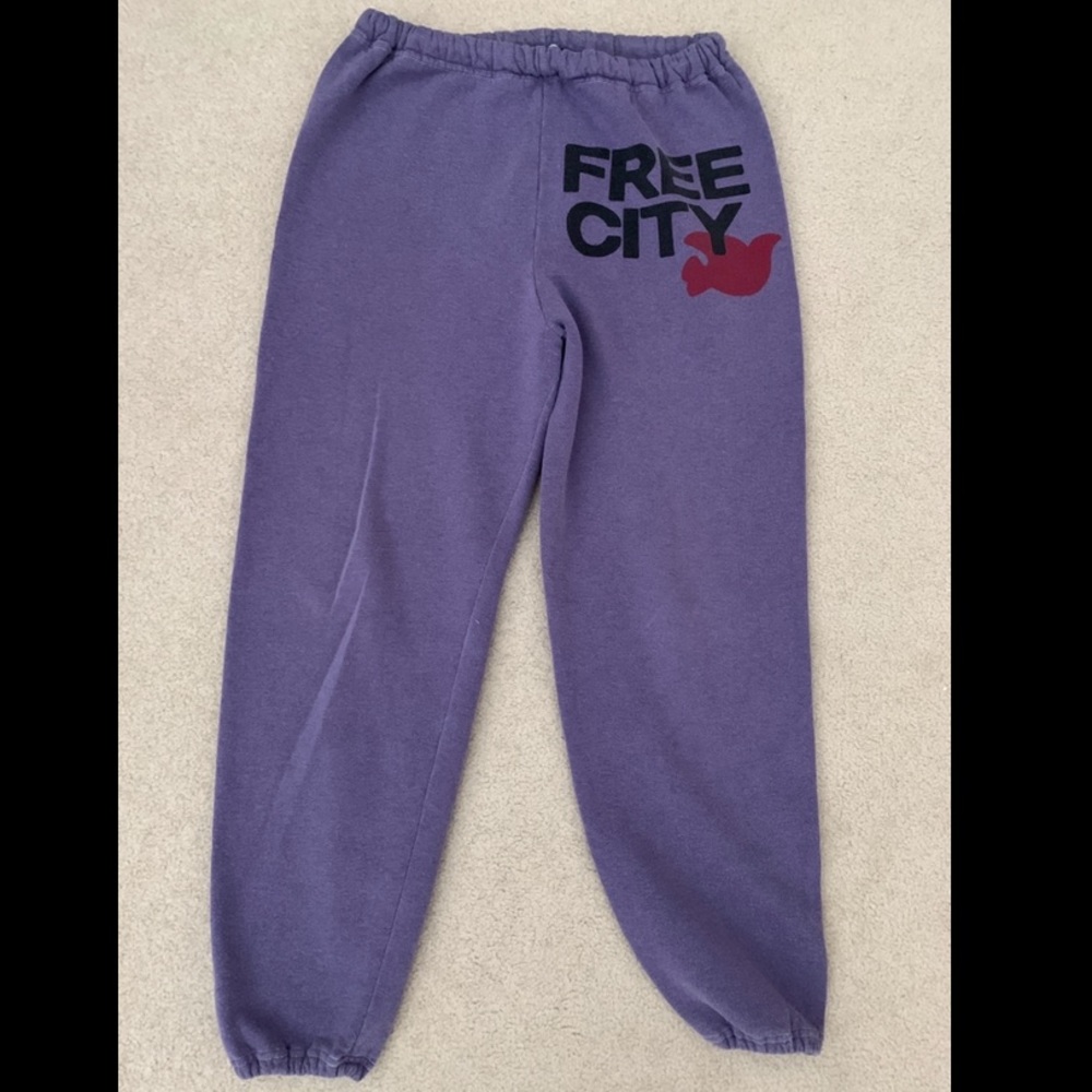 Free city sweatpants